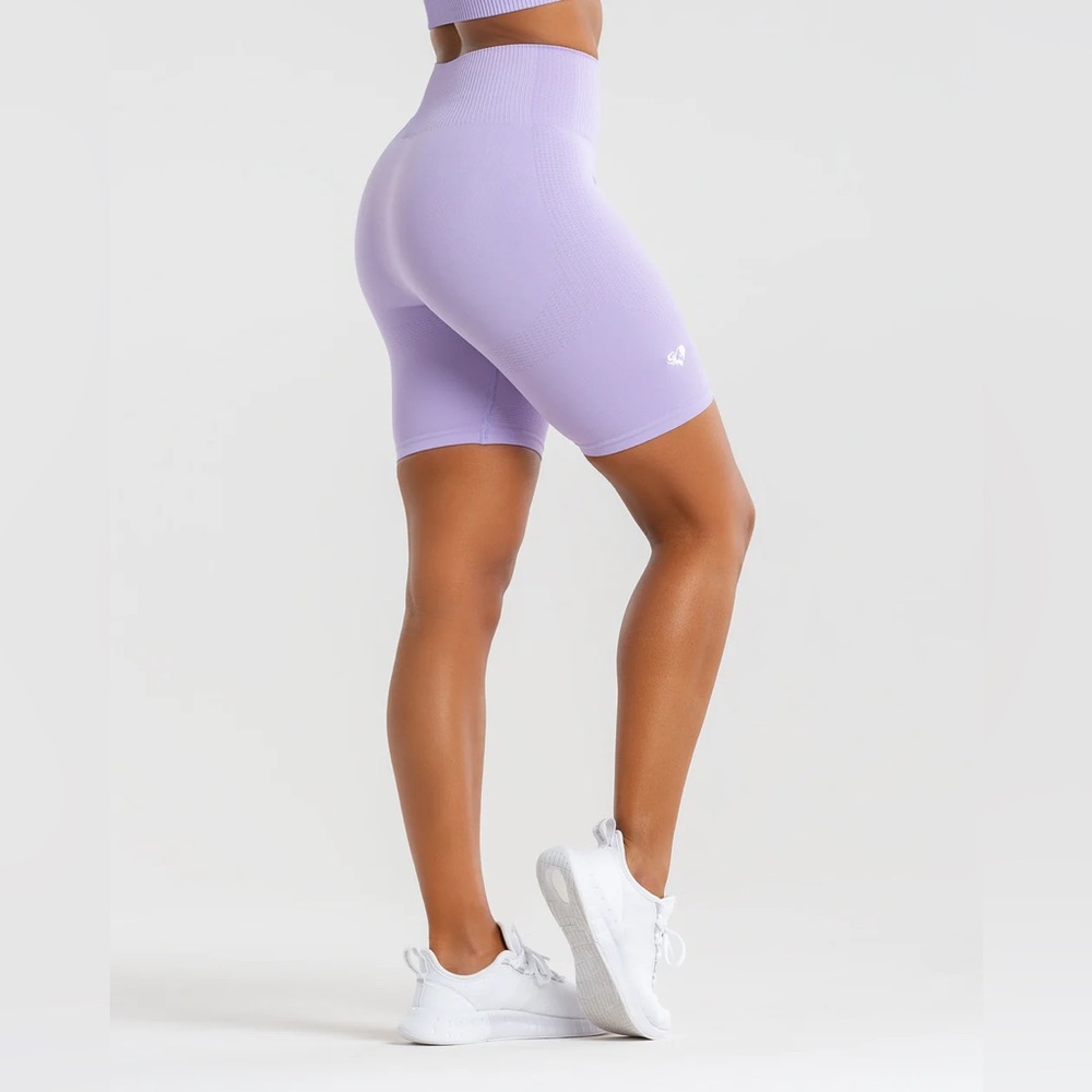 Power Seamless Cycling Shorts
Color: Lilac Small size - Picture 2 of 6
